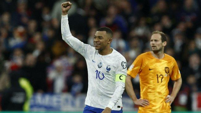 欧预赛首轮法国4-0大胜荷兰